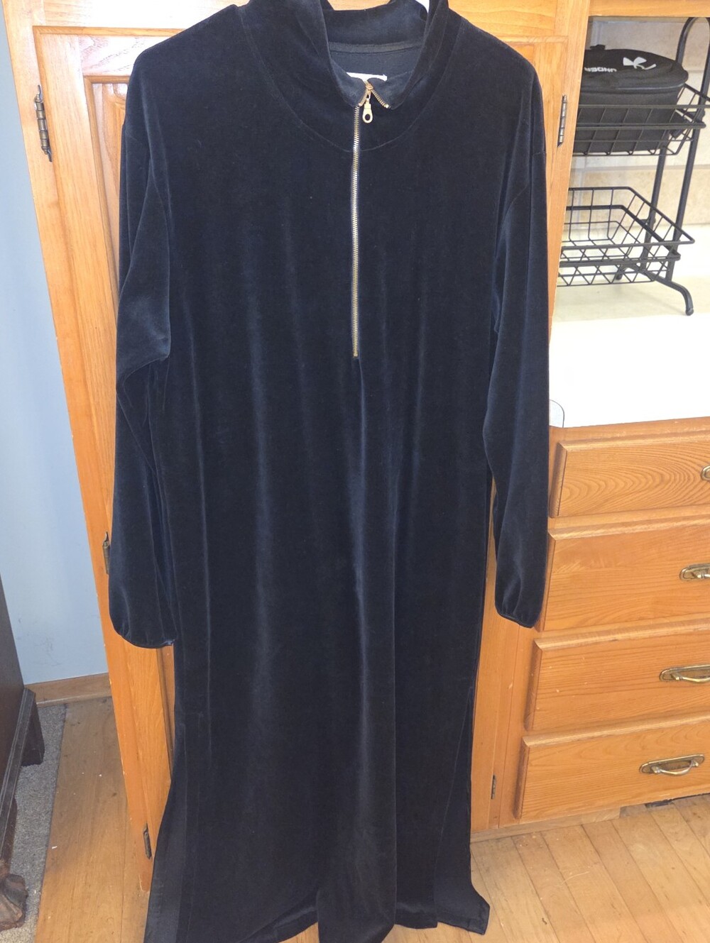 Victoria's Secret Long Black Caftan Dress Loungewear Size M. Vintage feel.